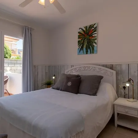 빌라 Sunshine Wonderful 3 Bedroom 아데제