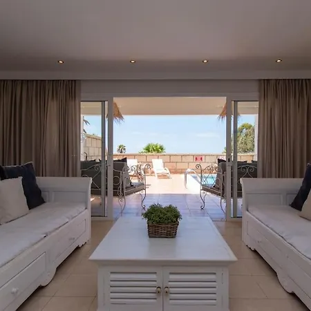 Sunshine Wonderful 3 Bedroom Costa Adeje (Tenerife)